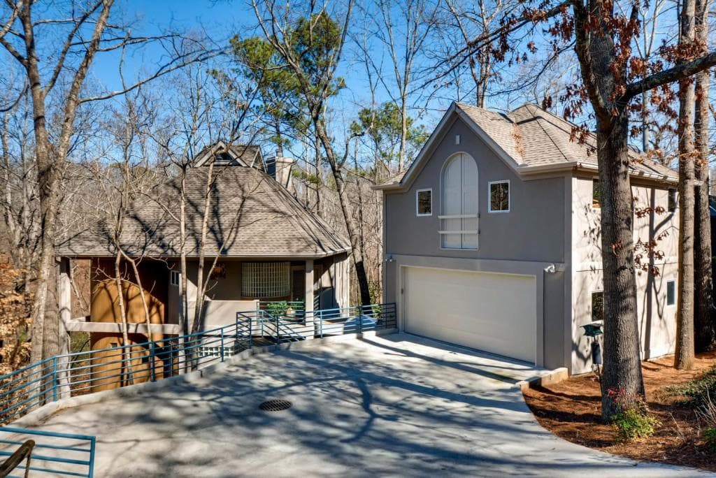 175 Kings Mill Court, Roswell, GA 30075 — most recent listing photo