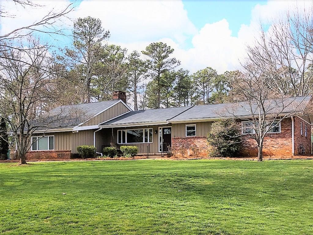 3 bedroom, 2,120 sq ft single family residence sold at 2104 Rosser Place, Stone Mountain, GA 30087
