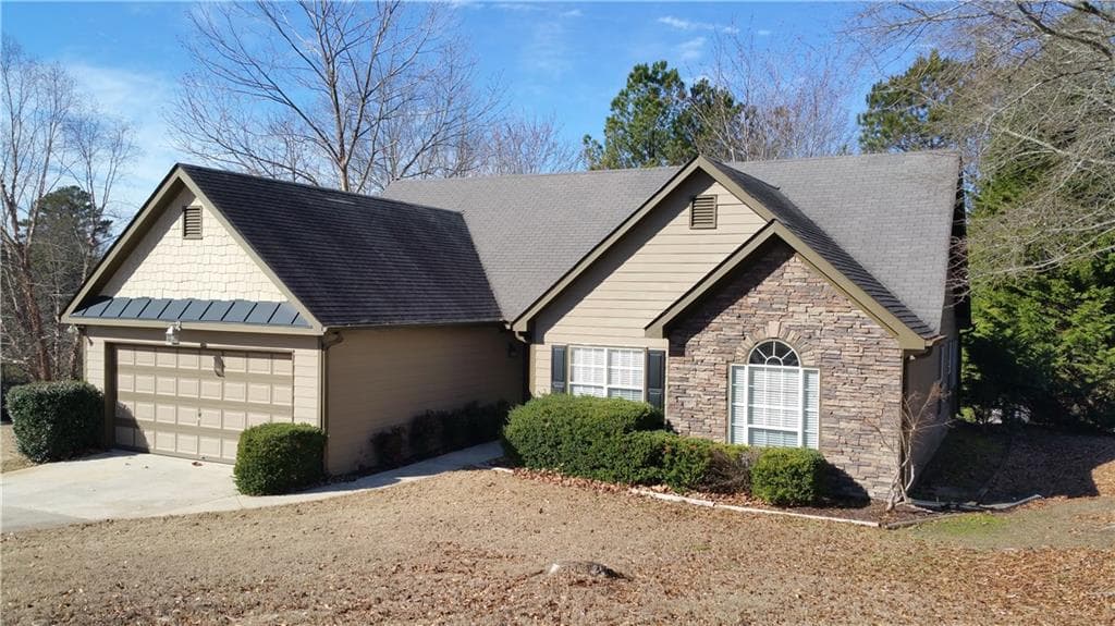 3 bedroom, 1,503 sq ft single family residence sold at 1280 Waterwood Drive, Loganville, GA 30052