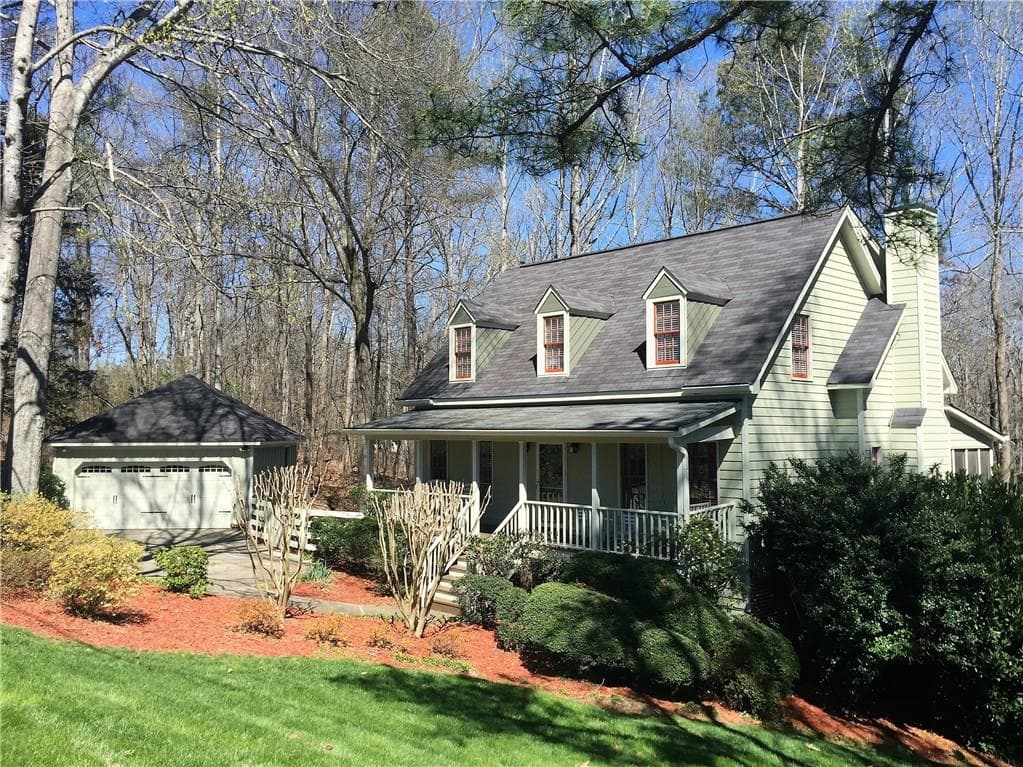 4 bedroom, 3,144 sq ft single family residence sold at 3118 Heritage Crossing Drive, Buford, GA 30519