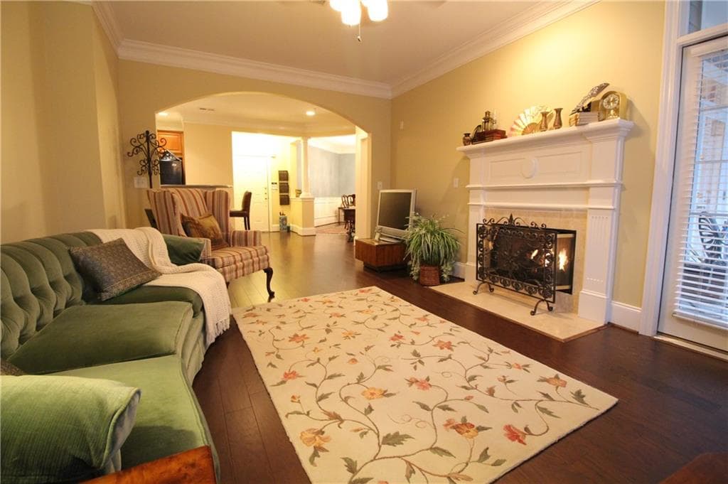 3 bedroom, 1,583 sq ft condominium sold at 4100 Paces Walk 2104, Atlanta, GA 30339