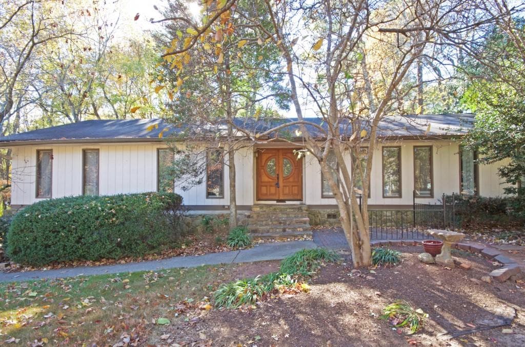 4390 Hollister Drive, Roswell, GA 30075 — most recent listing photo
