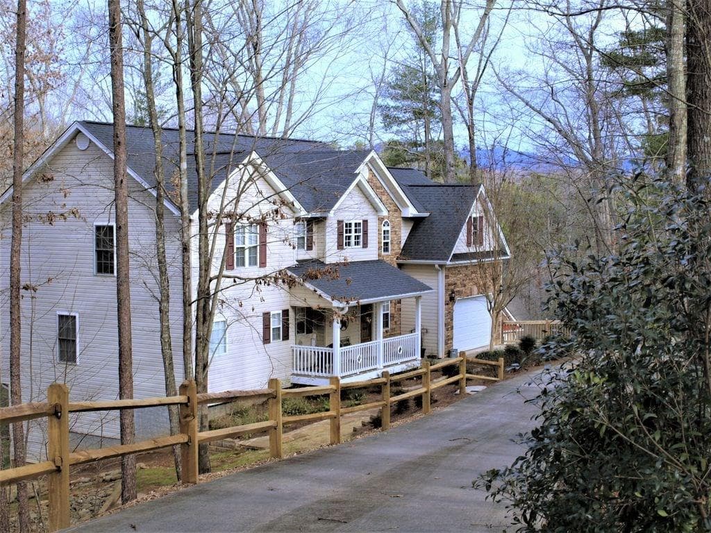 221 Yahoola Shoals Drive, Dahlonega, GA 30533 — most recent listing photo