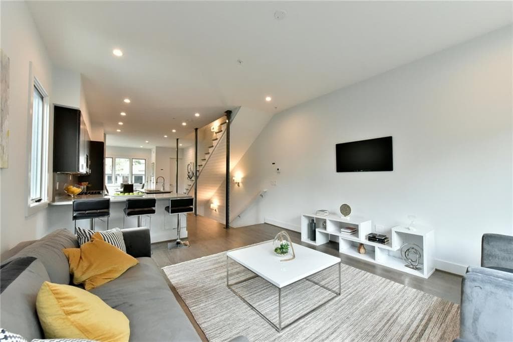 3 bedroom, 2,101 sq ft townhouse sold at 616 Angier Avenue 7, Atlanta, GA 30308