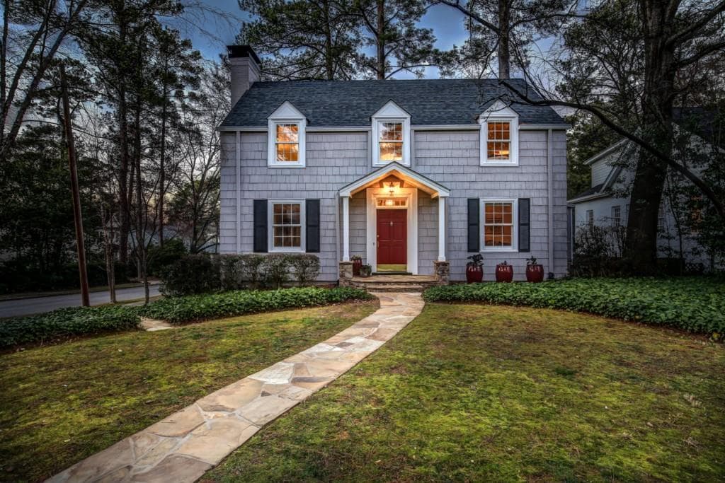 4 bedroom, 2,900 sq ft single family residence sold at 956 Plymouth Road, Atlanta, GA 30306