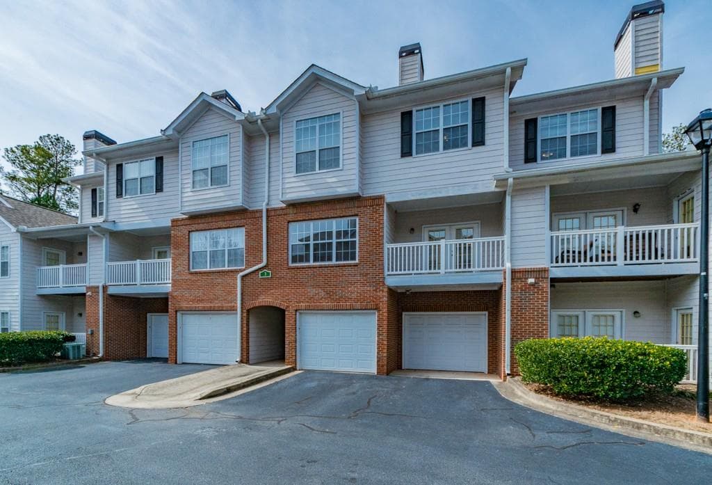 305 Spring Heights Lane, Smyrna, GA 30080 — most recent listing photo