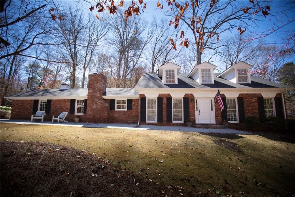 4 bedroom, 2,512 sq ft single family residence sold at 1732 Kodiak Circle, Atlanta, GA 30345