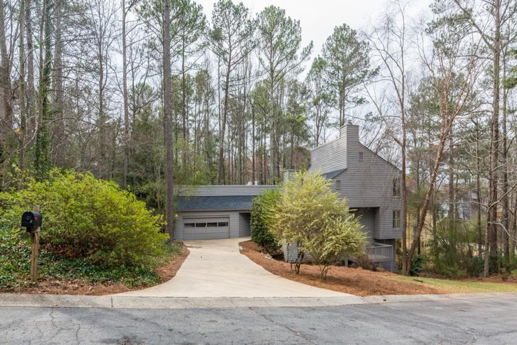 4080 Southerland Drive, Roswell, GA 30075 — most recent listing photo