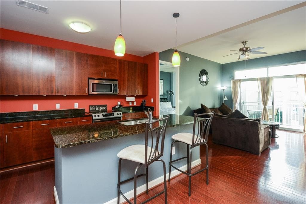 2 bedroom, 1,061 sq ft condominium sold at 711 Cosmopolitan Drive 326, Atlanta, GA 30324