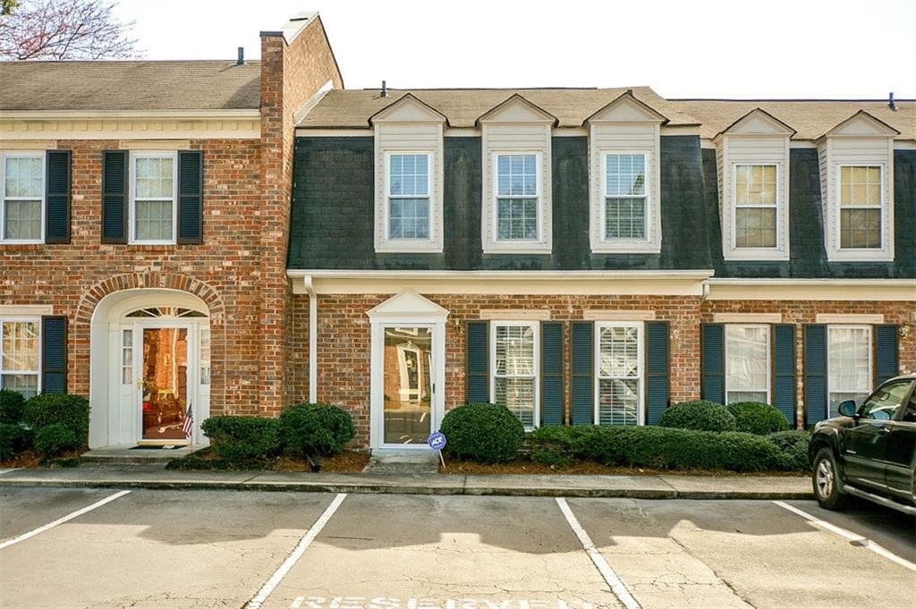 2 George Wythe Place 2, Atlanta, GA 30318 — most recent listing photo