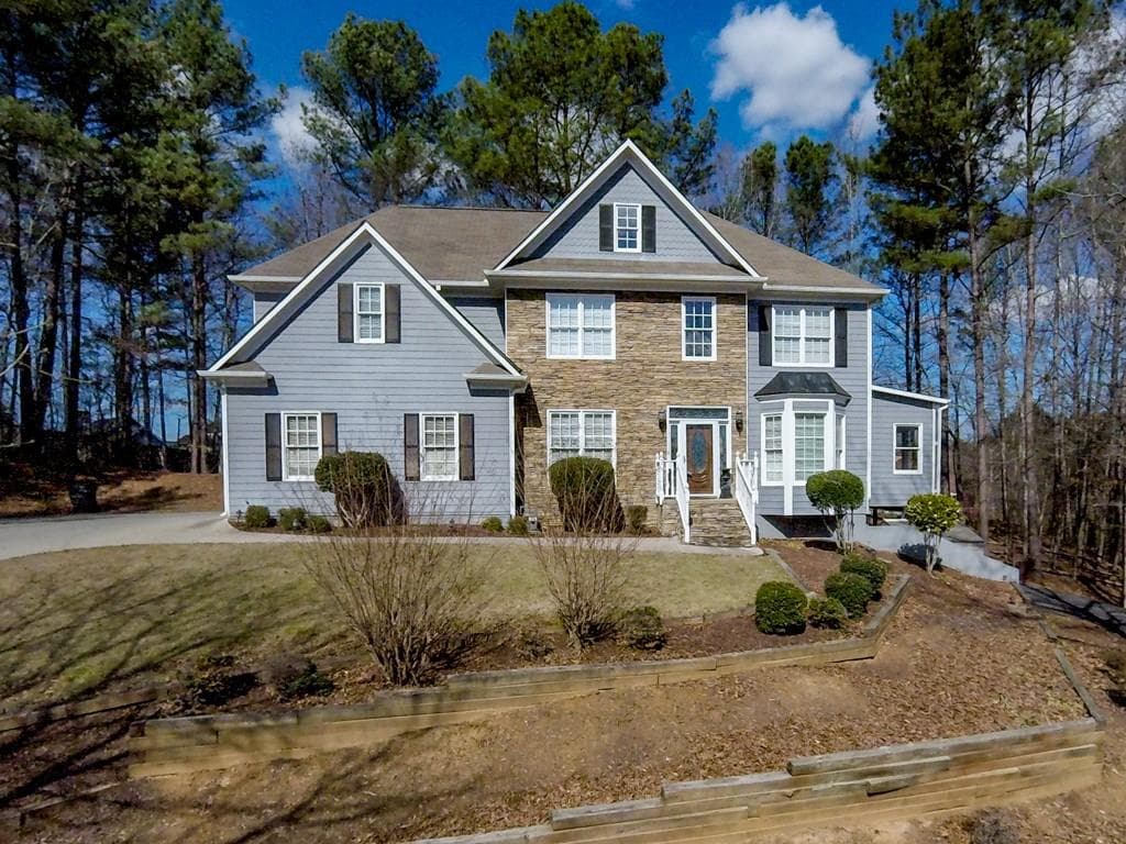 4 bedroom, 4,202 sq ft single family residence sold at 2323 Brafton Court, Acworth, GA 30101