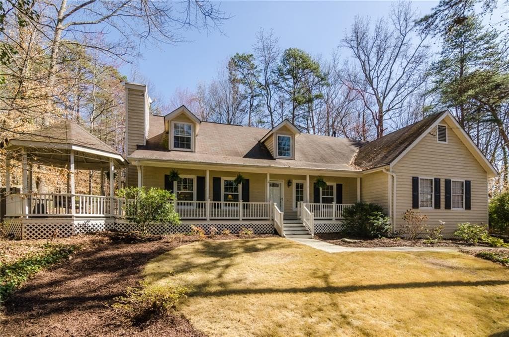 4 bedroom, 2,294 sq ft single family residence sold at 4430 Wood Creek Drive, Marietta, GA 30062