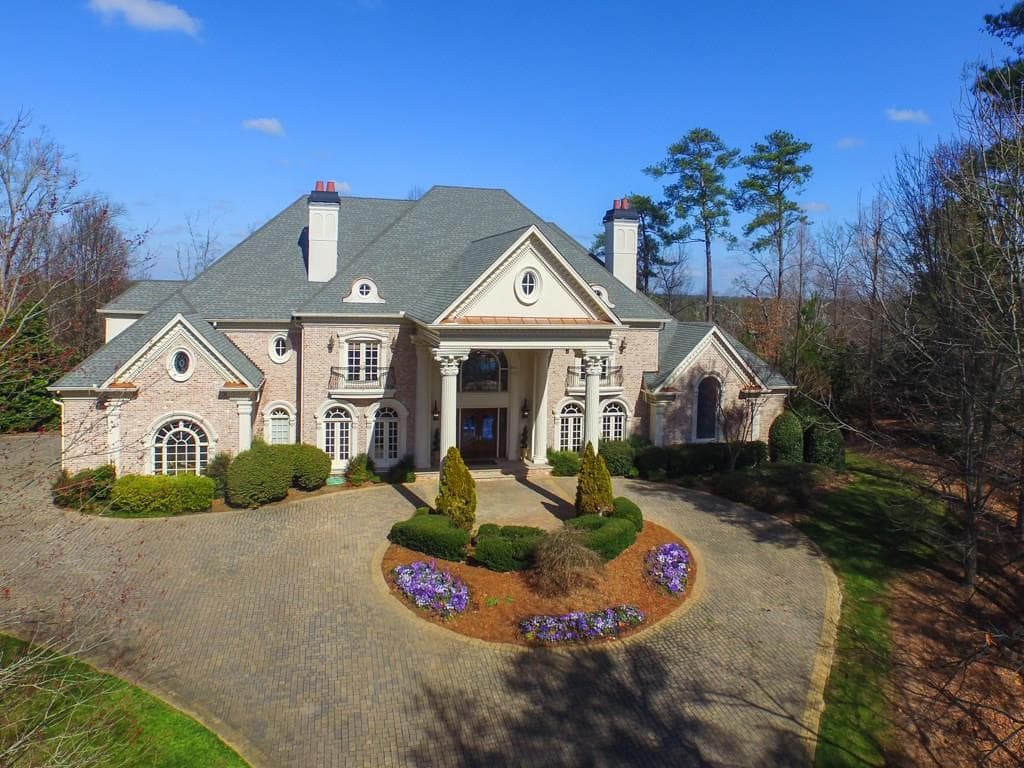 995 Heards Ferry Road, Sandy Springs, GA 30328 — most recent listing photo
