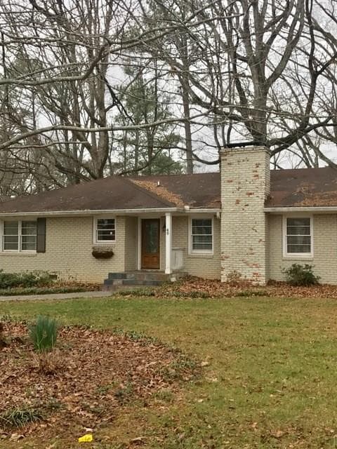 3 bedroom, 1,941 sq ft single family residence sold at 40 Mount Paran Road, Atlanta, GA 30327
