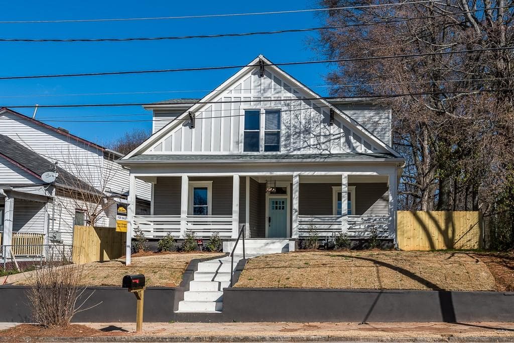 5 bedroom, 2,105 sq ft single family residence sold at 1336 Hill Street, Atlanta, GA 30315