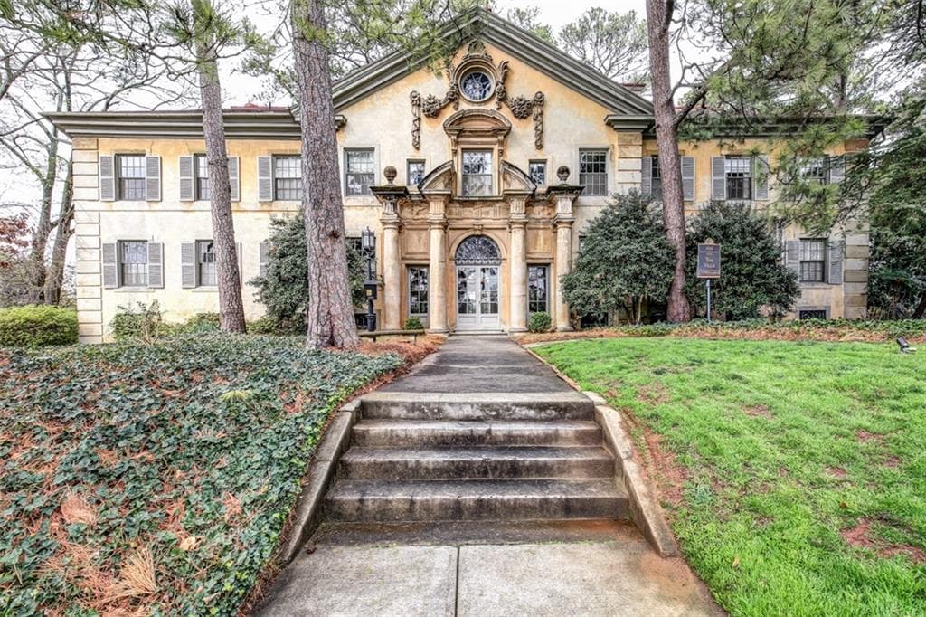 1 bedroom, 748 sq ft condominium sold at 200 Montgomery Ferry Drive 14, Atlanta, GA 30309