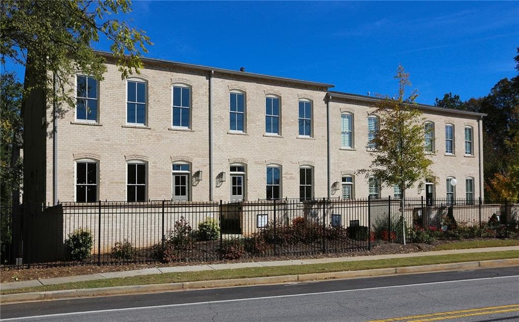 107 Old Orchard Lane 4, Roswell, GA 30075 — most recent listing photo