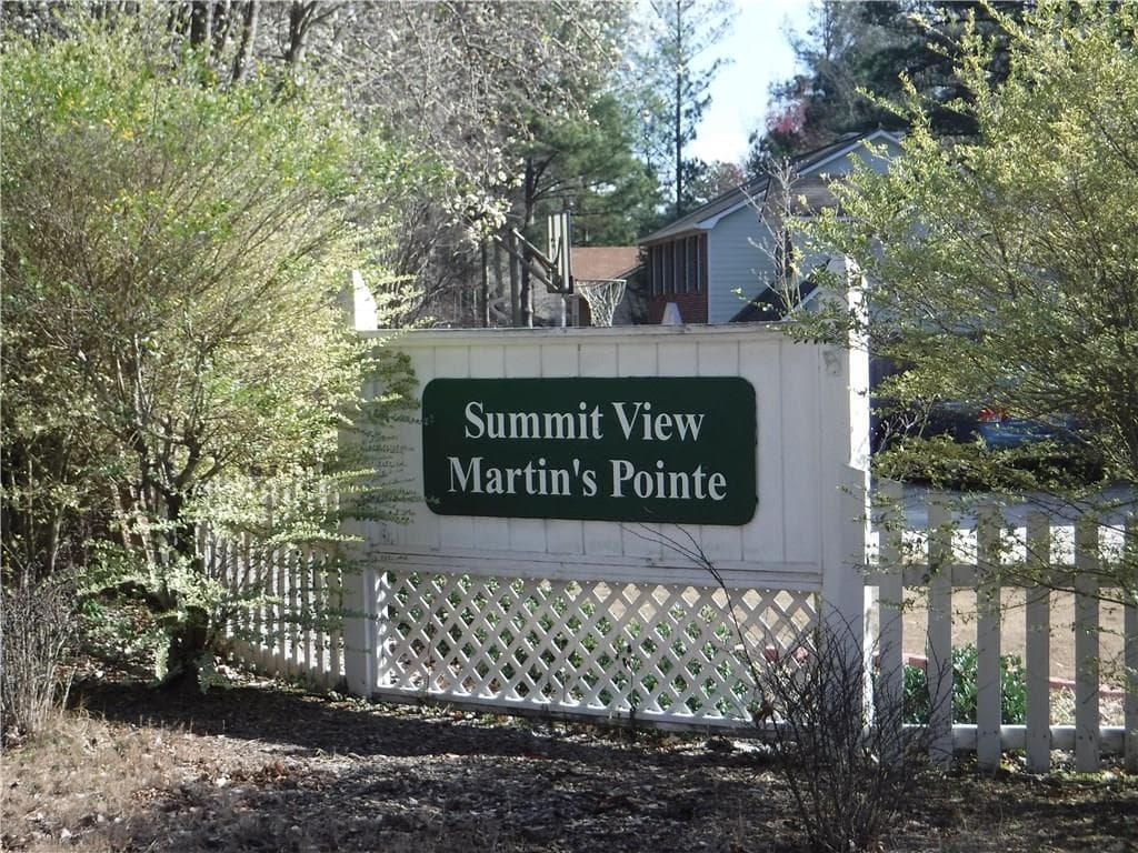 1655 Summit Point, Snellville, GA 30078 — most recent listing photo