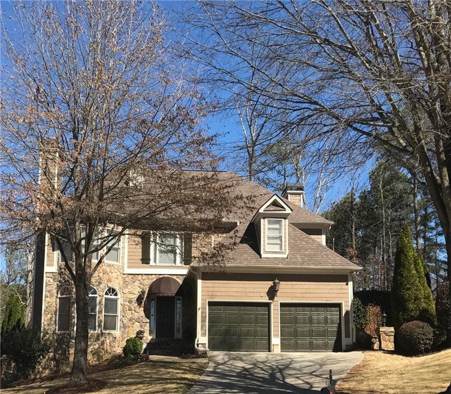 5 bedroom, 4,157 sq ft single family residence sold at 1134 Vinings Grove Way, Smyrna, GA 30082