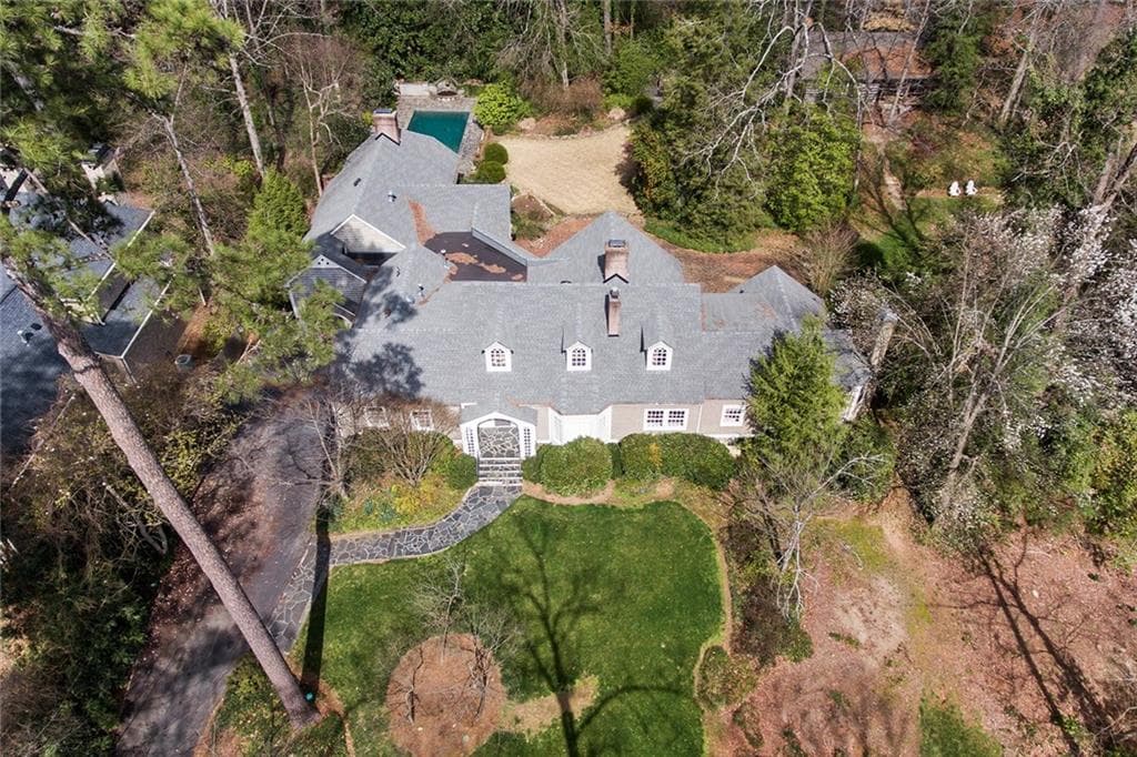 4 bedroom, 5,010 sq ft single family residence sold at 1225 W Wesley Road, Atlanta, GA 30327