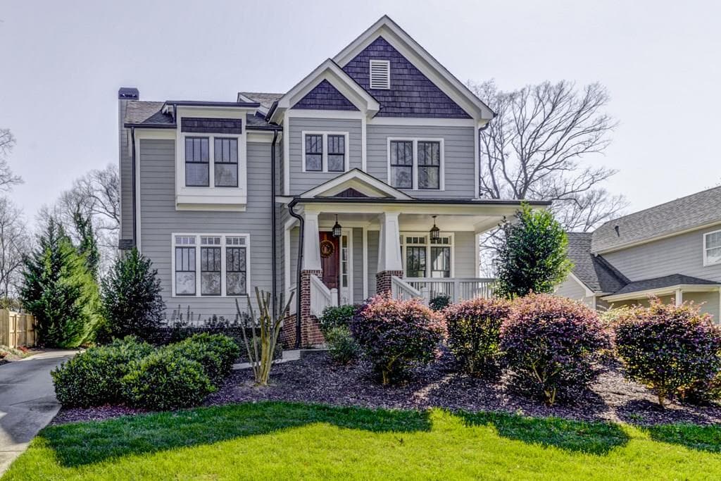 5 bedroom, 4,000 sq ft single family residence sold at 1861 8th Street, Atlanta, GA 30341