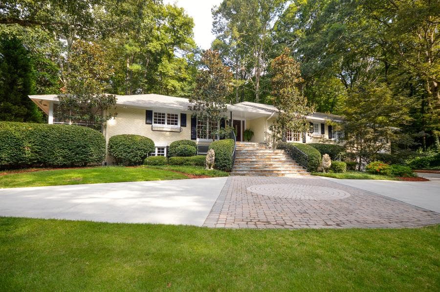 6 bedroom single family residence sold at 4467 Mount Paran Parkway, Atlanta, GA 30327