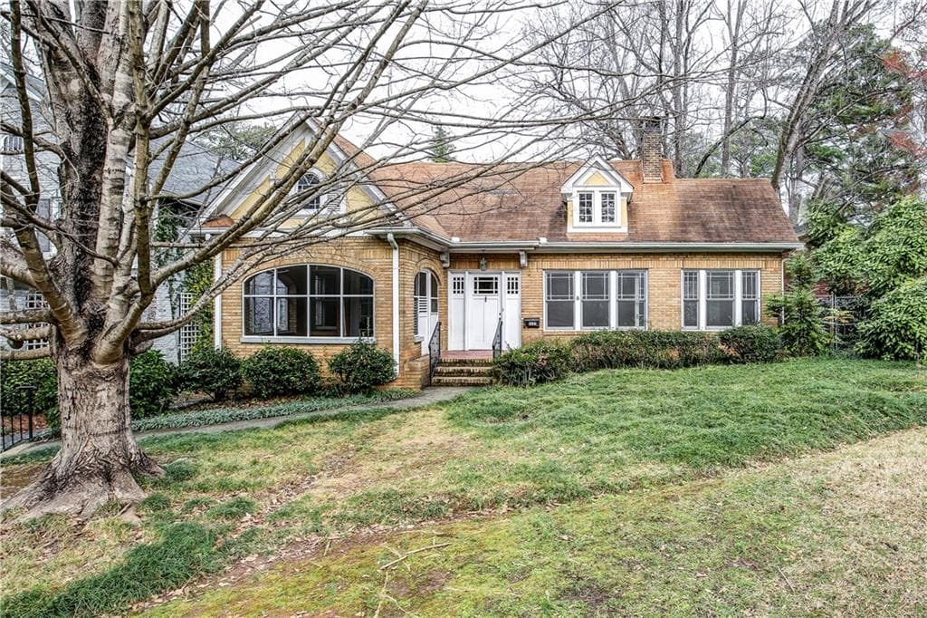 3 bedroom, 2,192 sq ft single family residence sold at 1351 Springdale Road, Atlanta, GA 30306