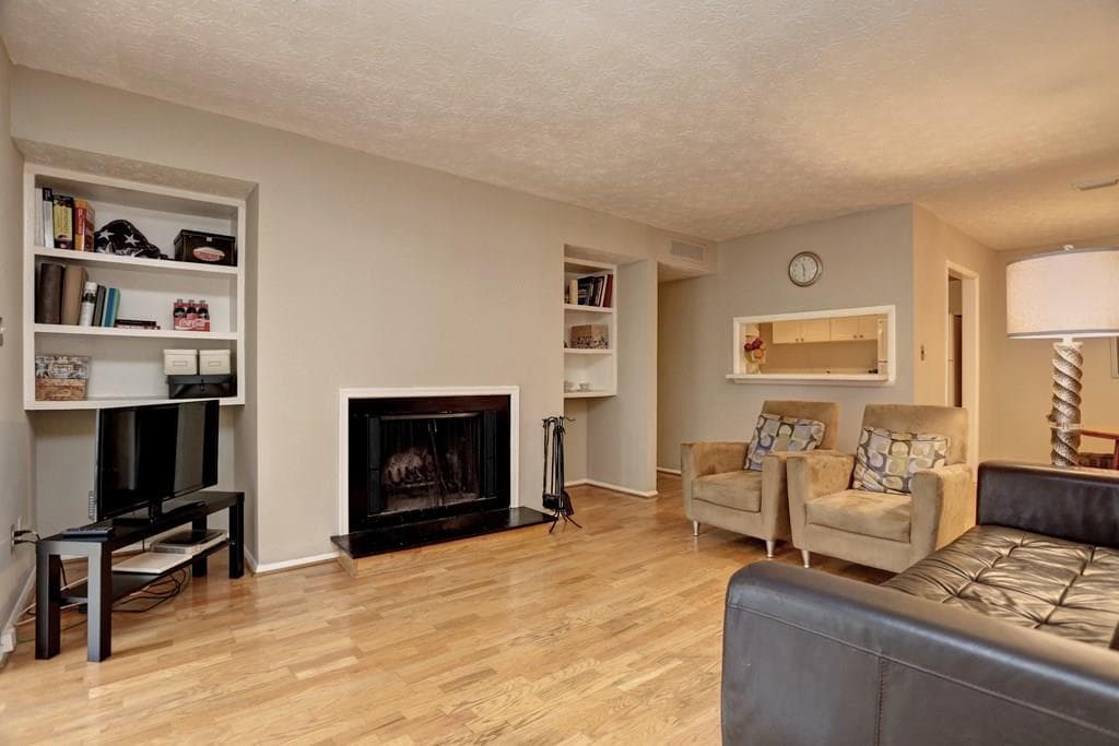 1 bedroom, 998 sq ft condominium sold at 1409 Summit North Drive 1409, Atlanta, GA 30324