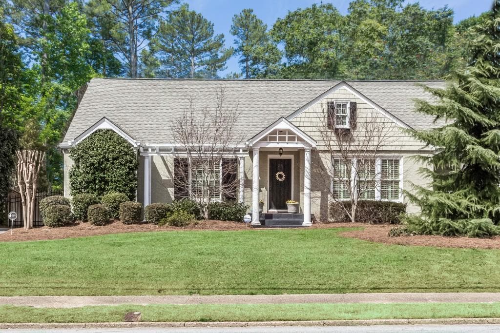 4 bedroom single family residence sold at 1738 Johnson Road, Atlanta, GA 30306