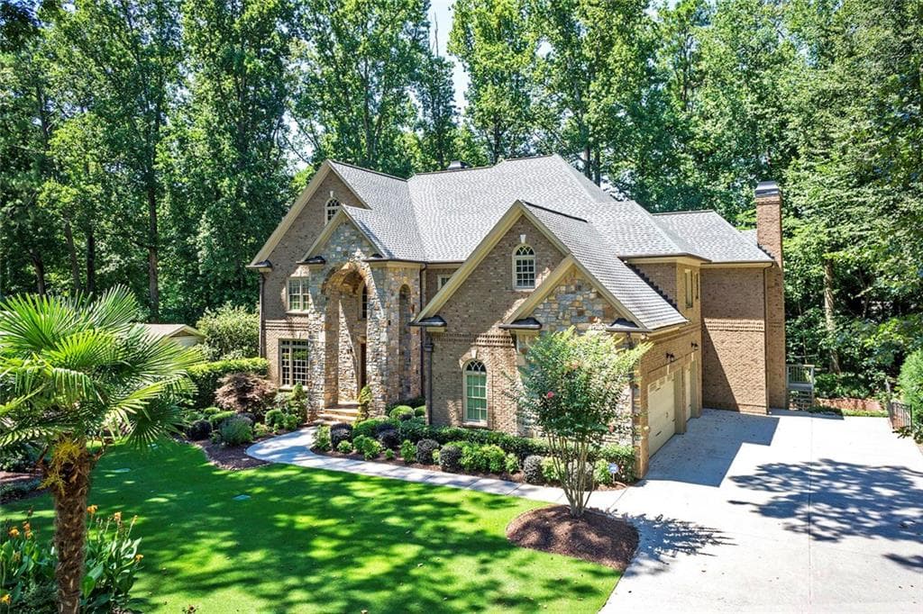 7 bedroom, 5,394 sq ft single family residence sold at 2434 Lively Trail, Atlanta, GA 30345