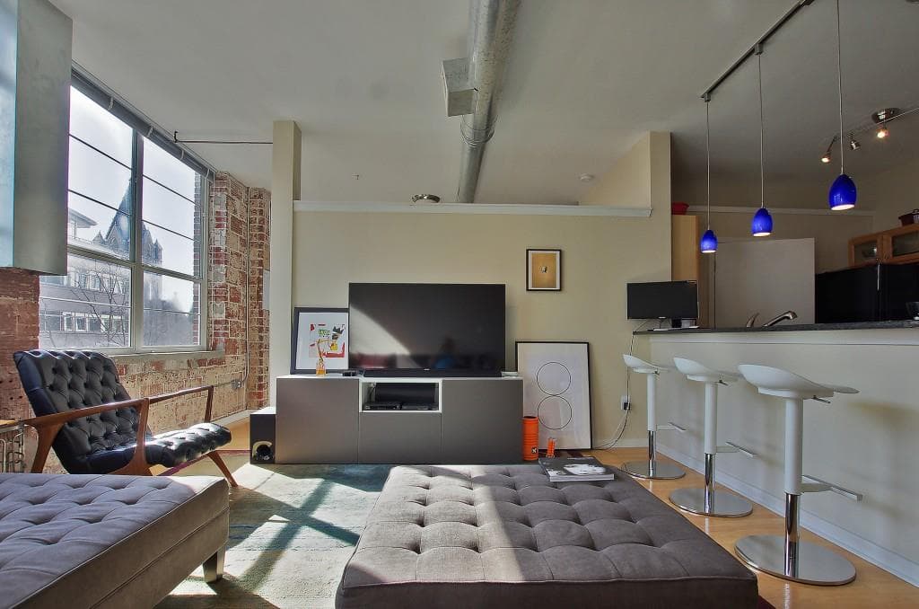 2 bedroom, 1,202 sq ft condominium sold at 800 Peachtree Street 8523, Atlanta, GA 30308