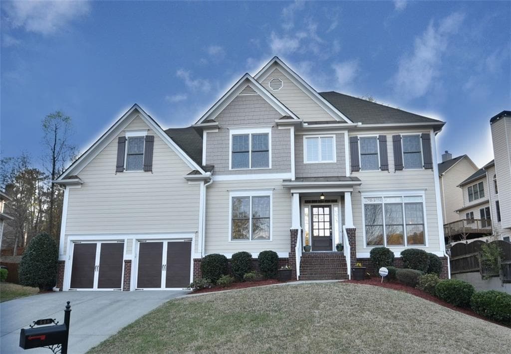 5 bedroom, 2,530 sq ft single family residence sold at 998 Poplar Mill Court, Buford, GA 30518