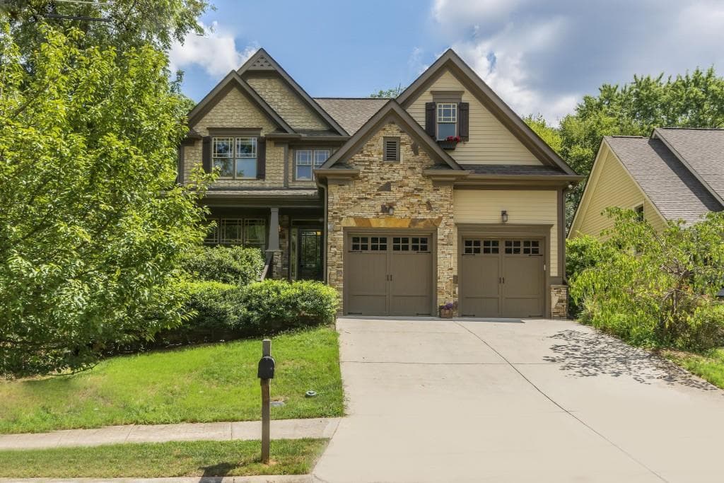 2583 Old Roswell Road, Smyrna, GA 30080 — most recent listing photo