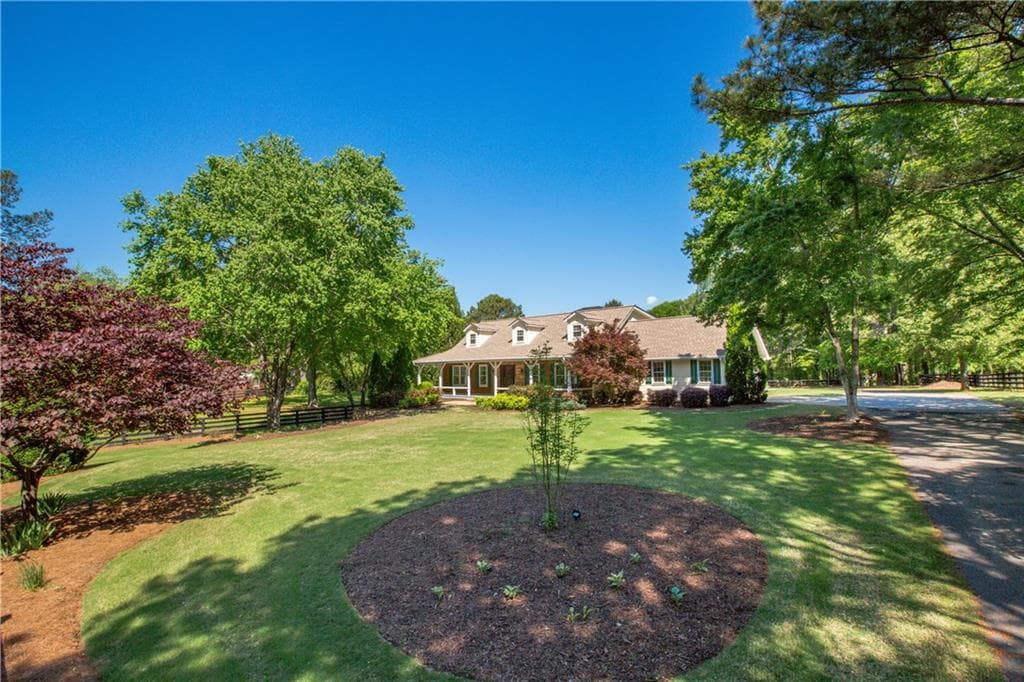 4 bedroom, 3,777 sq ft single family residence sold at 14390 Hopewell Road, Alpharetta, GA 30004