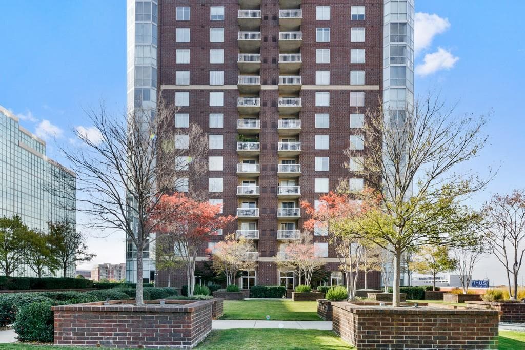 285 Centennial Olympic Park Drive 1404, Atlanta, GA 30313 — most recent listing photo