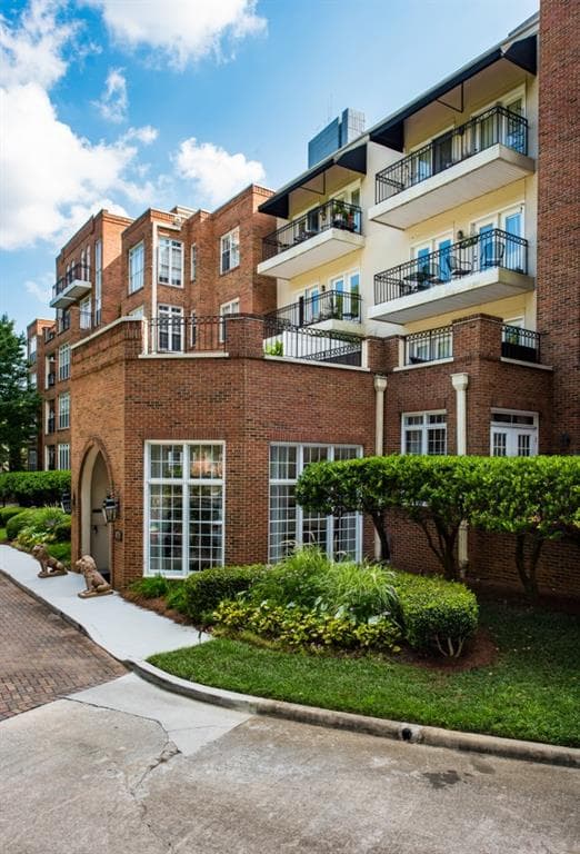2 bedroom, 1,510 sq ft condominium sold at 175 15th Street PH3, Atlanta, GA 30309