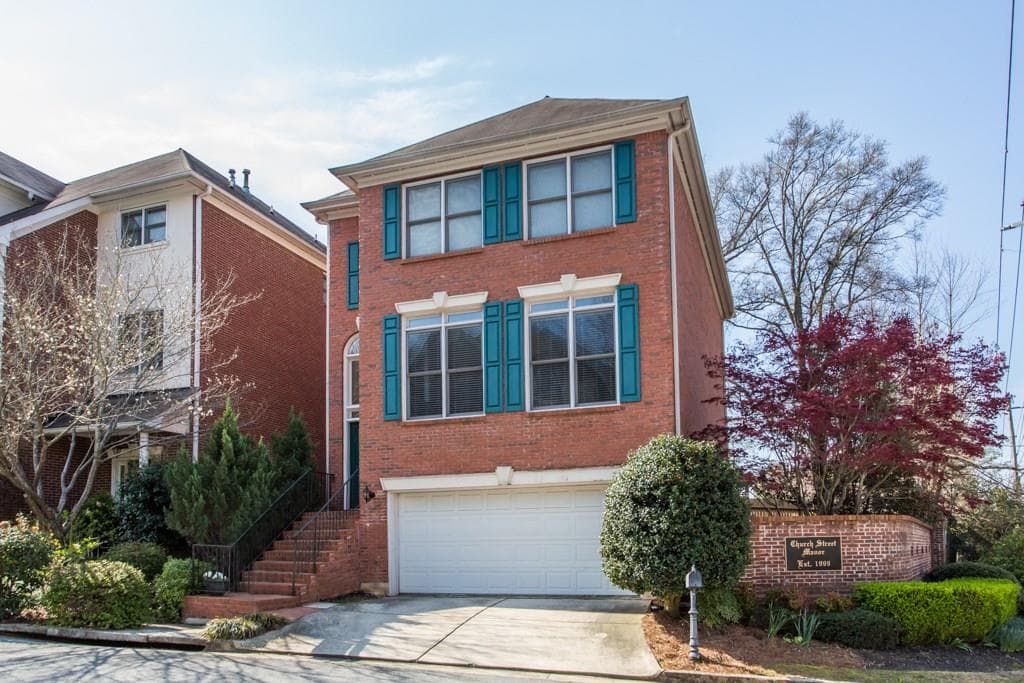 2445 Manor Walk, Decatur, GA 30030 — most recent listing photo