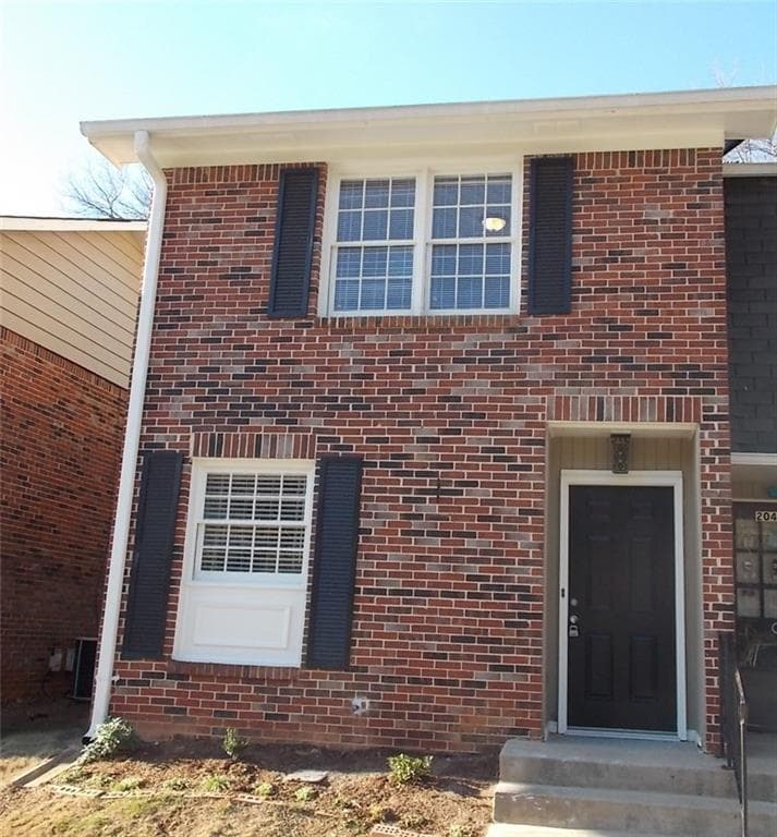 2 bedroom, 1,048 sq ft condominium sold at 2040 Kings Gate Circle D, Snellville, GA 30078