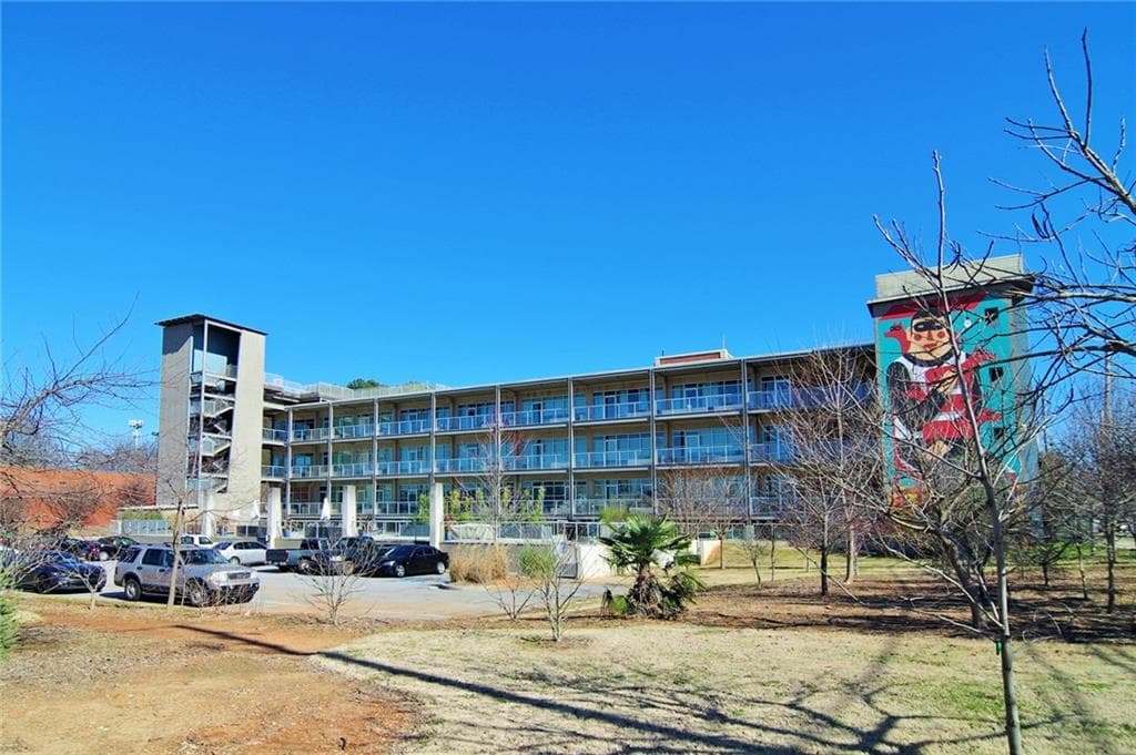 2 bedroom, 1,282 sq ft condominium sold at 890 Memorial Drive 310, Atlanta, GA 30316