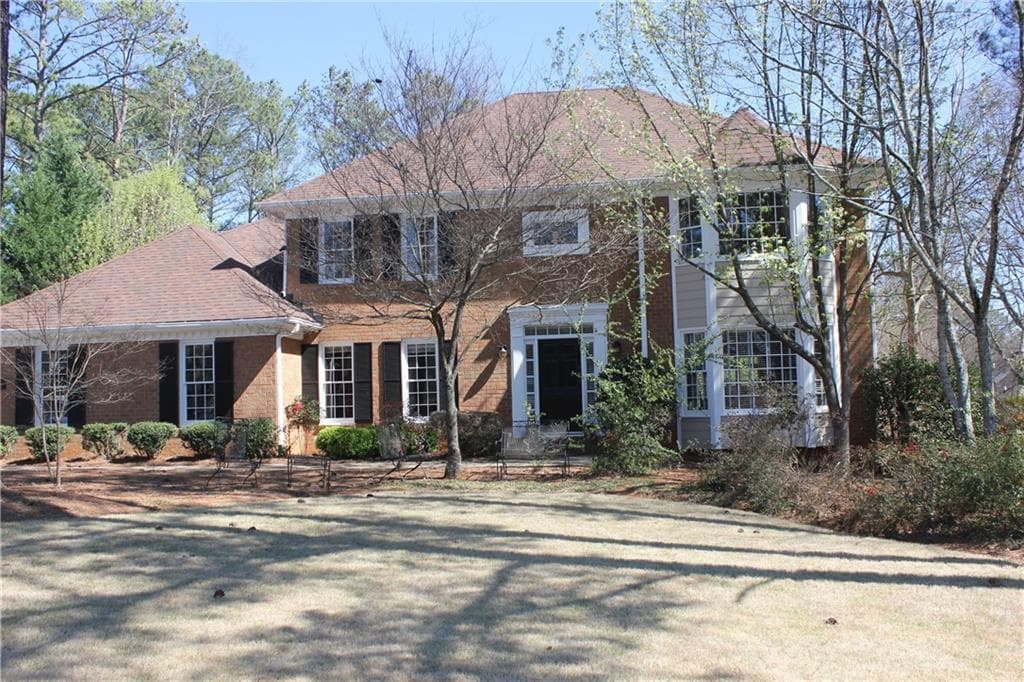 4 bedroom, 3,002 sq ft single family residence sold at 230 Junction Track, Roswell, GA 30075