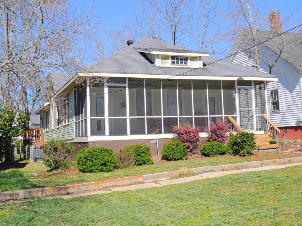 3 bedroom, 1,527 sq ft single family residence sold at 9 Cotton Avenue, Porterdale, GA 30014