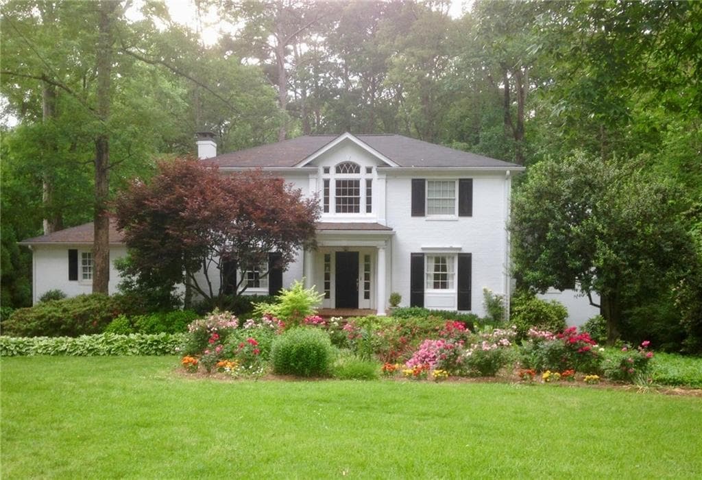5 bedroom, 5,537 sq ft single family residence sold at 2870 Normandy Drive, Atlanta, GA 30305