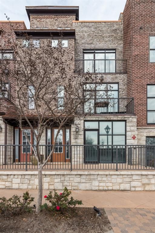 1199 Huff Road 107, Atlanta, GA 30318 — most recent listing photo