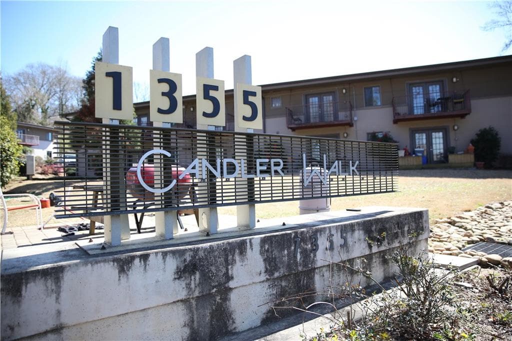 2 bedroom, 804 sq ft condominium sold at 1355 Euclid Avenue 38C, Atlanta, GA 30307