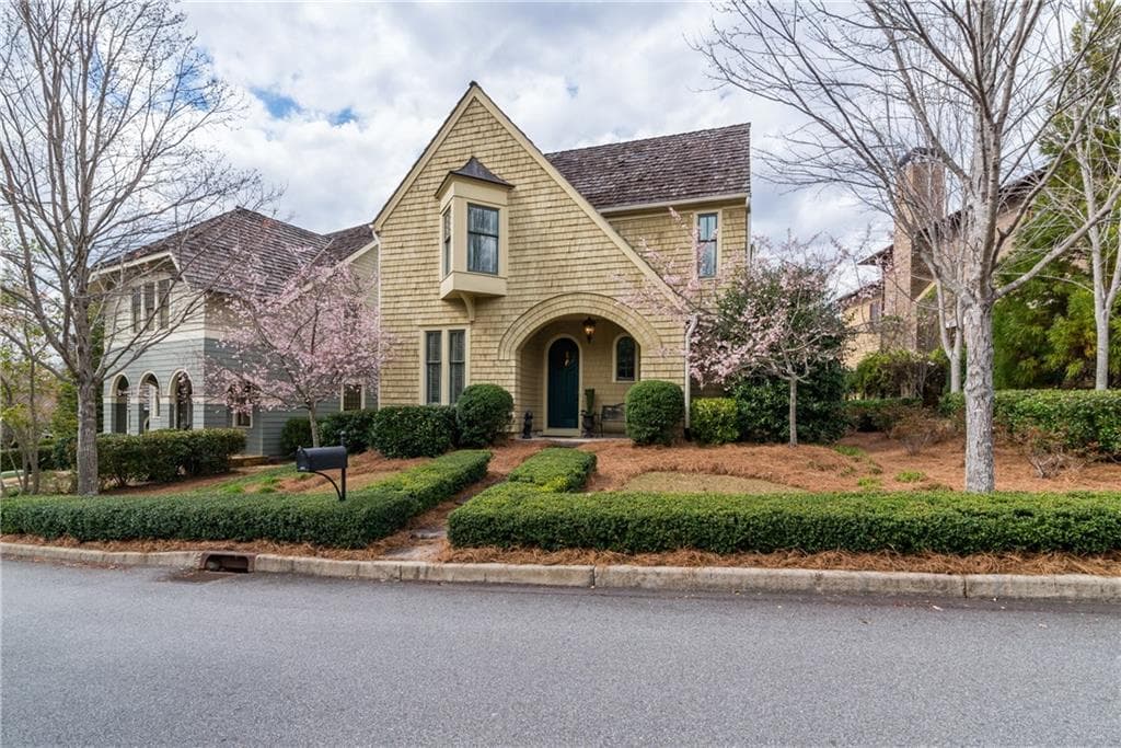 6895 Bucks Road, Cumming, GA 30040 — most recent listing photo
