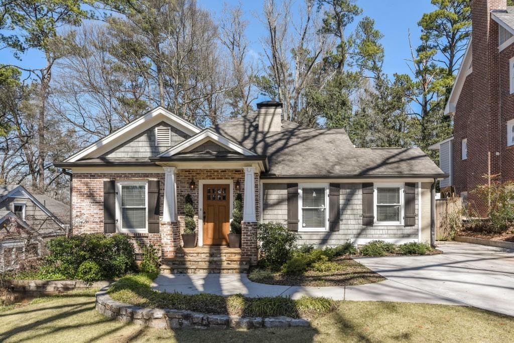 5 bedroom, 3,800 sq ft single family residence sold at 646 Hillpine Drive, Atlanta, GA 30306