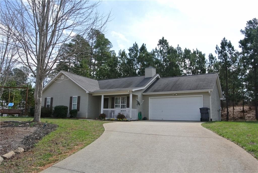 3 bedroom, 1,305 sq ft single family residence sold at 5214 HAPPY HOLLOW Court, Lula, GA 30554