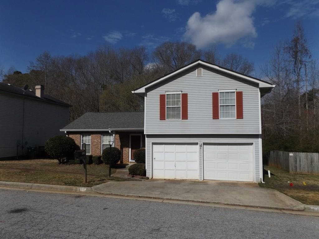 734 Kilkenny Circle, Lithonia, GA 30058 — most recent listing photo