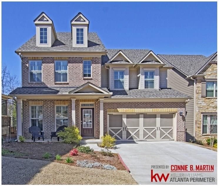 4 bedroom, 2,585 sq ft single family residence sold at 1530 Roswell Manor Circle, Roswell, GA 30076