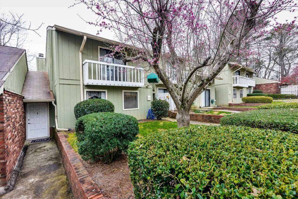 727 Hanover Lane -, Marietta, GA 30067 — most recent listing photo